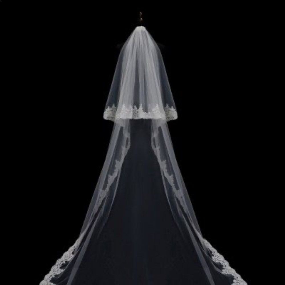 Two tier wedding veil